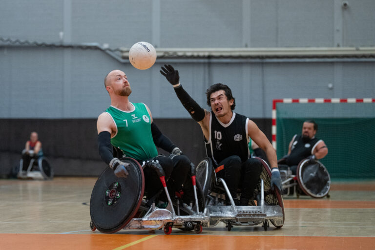 Sinds 2000 is rolstoelrugby een vaste Paralympische sport, met spannende wedstrijden op het hoogste niveau.